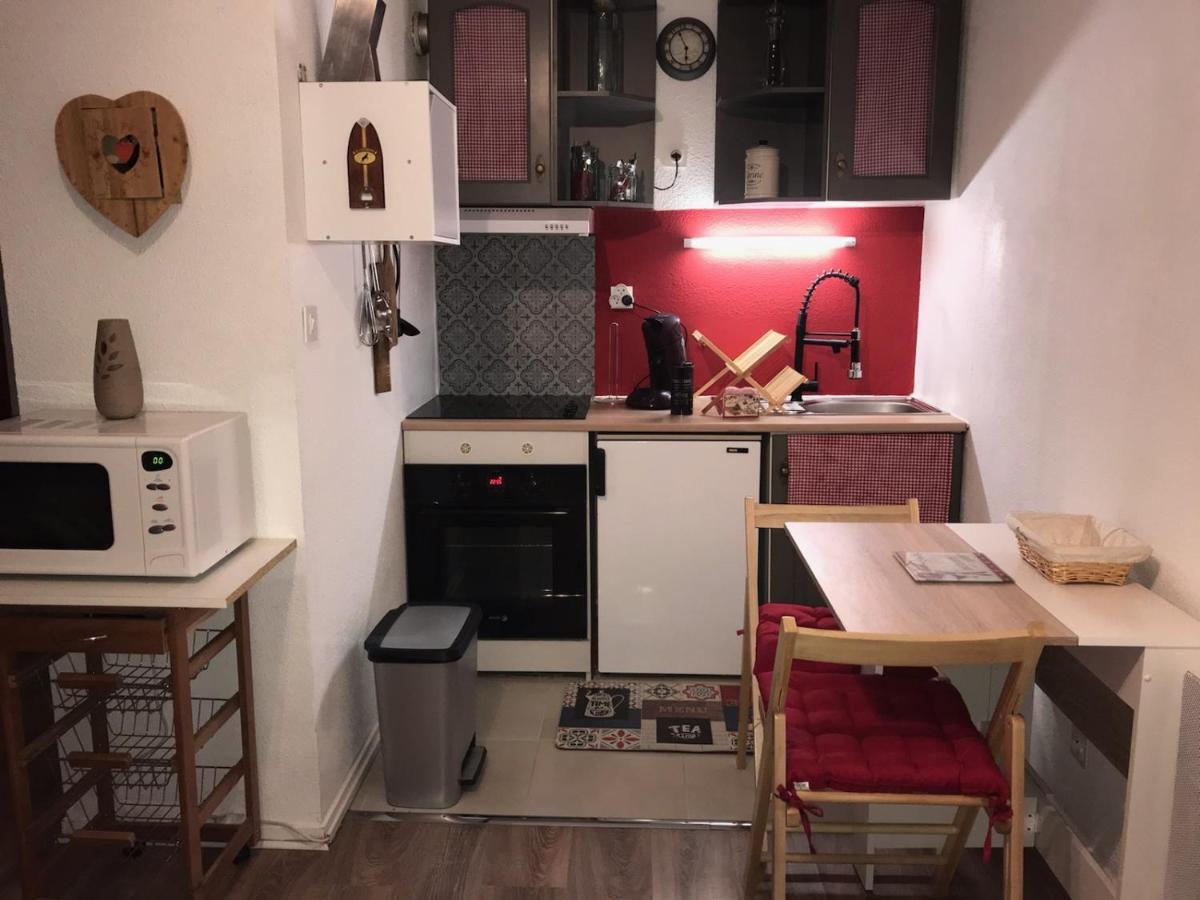 Studio Saint Lary Au Pla D'Adet Exteriör bild